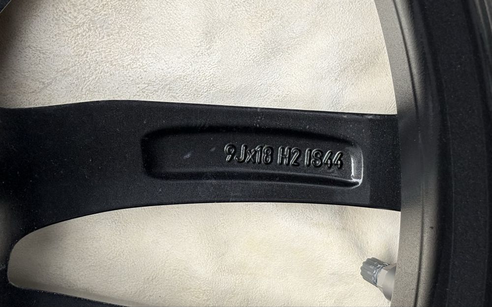 Джанти 18 за БМВ G30 спорт пакет style 662M