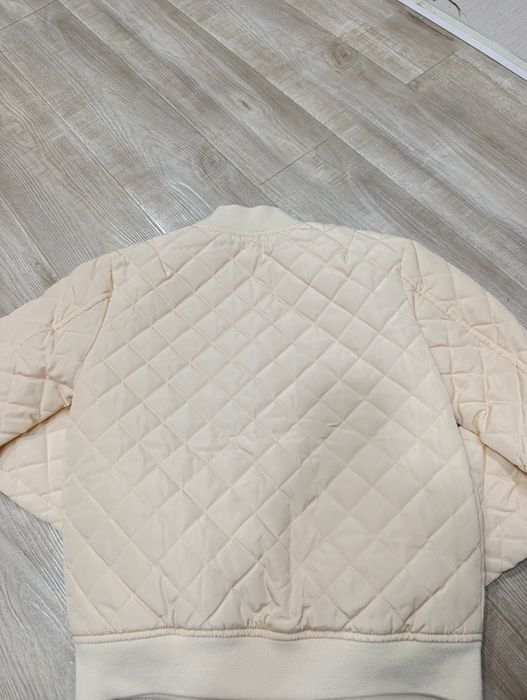 Ветровка.Новая утепленная  Levi's,xs размер