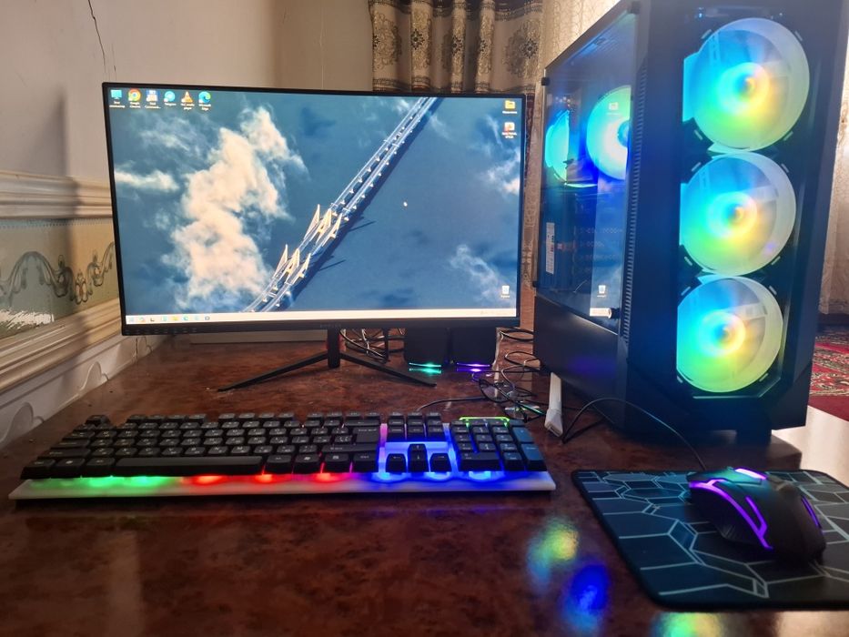 Настольный компьютер