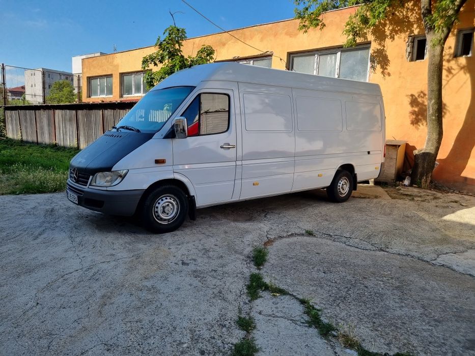 Mutari Mobila Transport Marfa Transport Bagaje  Transport Frigidere Mutari  Apartamente Case Vile  . Asiguram oameni pt incarcat in camion sau dube  .