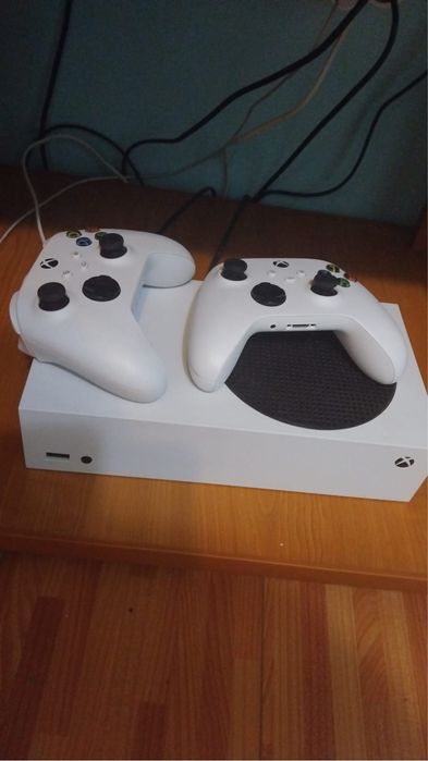 Xbox series S 512 gb cat mai repede