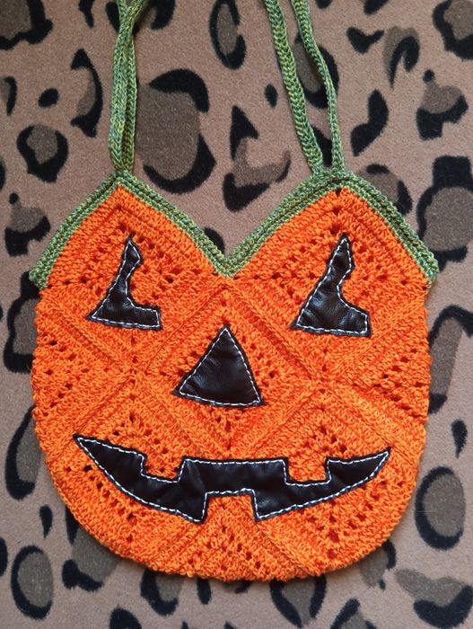 Хеллоуин:атрибуты и подарки