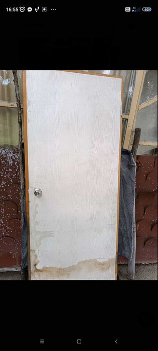 Продавам входни метални и вътрешни интериорни врати и комарници