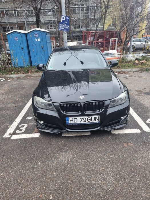 BMW 318i 2009 Facelift