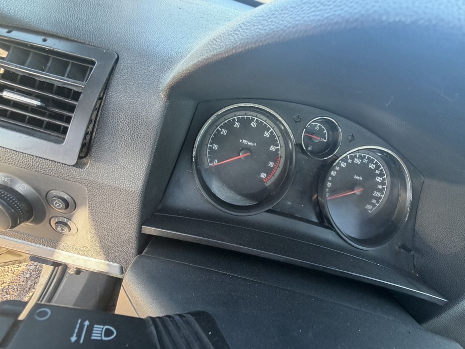 Opel Zafira B 1.6 CNG Z16YNG 94 к.с. 2006 г. на части