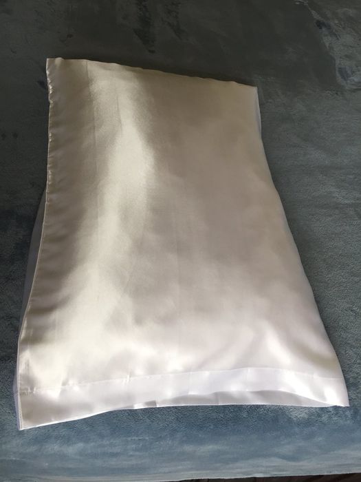 Луксозна копринена калъфка гр. София Бояна • OLX.bg