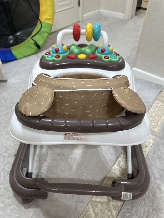 Ходунок музыкальный