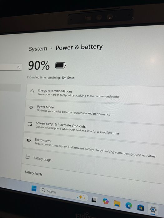 Като нов! Лаптоп Fujitsu E5411 i5-1135/16GB RAM/256GB с 3 мес. гар.