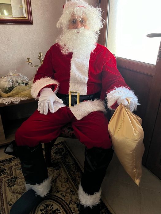 Închiriez costum de Moș Crăciun  (XL-XXL)