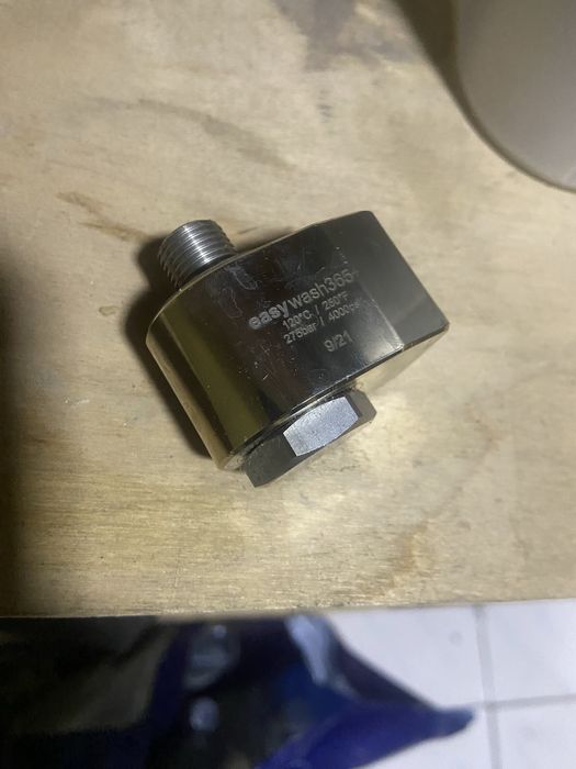 Для самомоек поворотная муфта