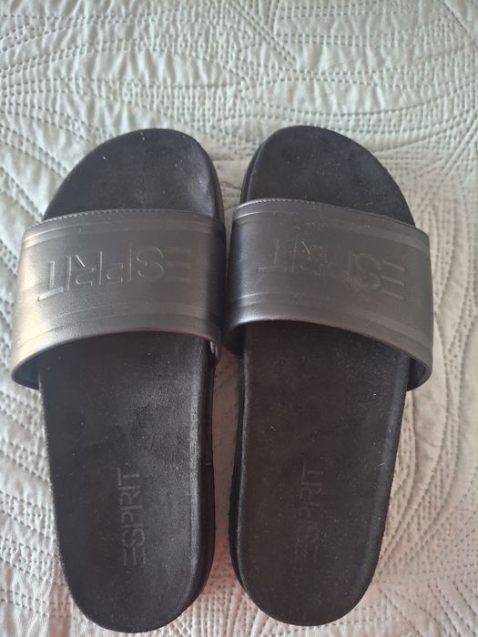 Vand slapi dama Esprit stare impecabila