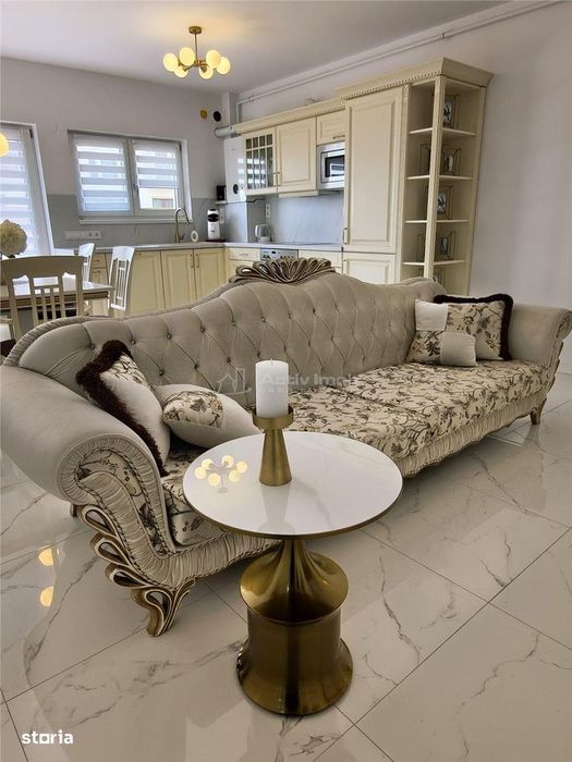 Apartament cu 3 camere si curte de vanzare — fotografia 3