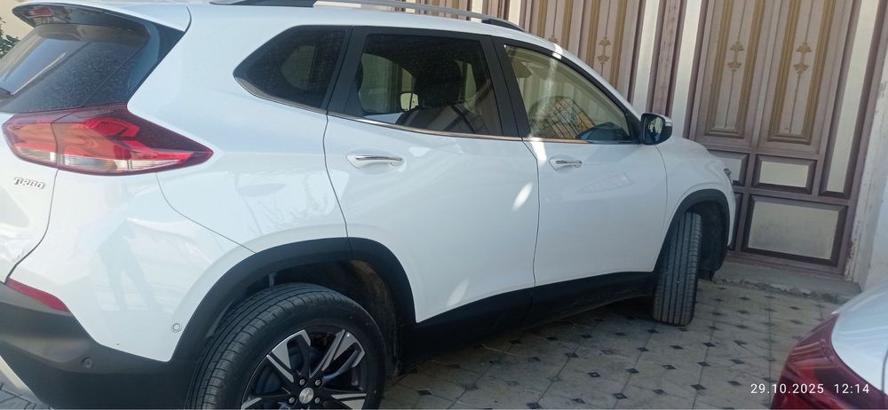 trecker sotiladi 2025Трекер