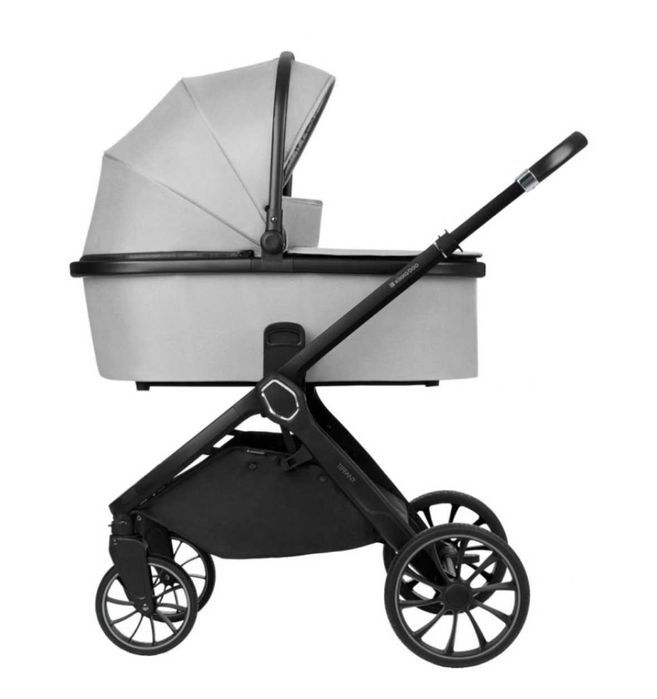 Чисто нова бебешка количка две в едно плюс пдарък