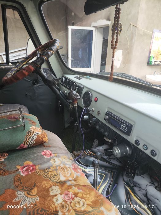 Uaz3303zmz sotiladi