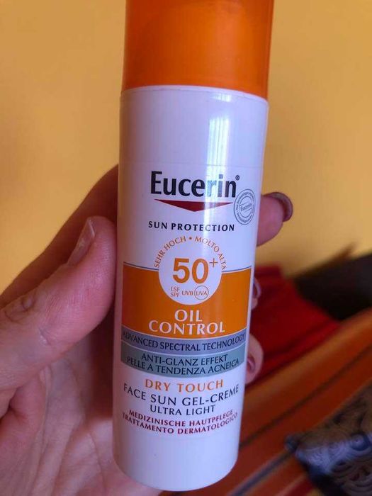 Юсерин сън ойл контрол матиращ флуид 50 фактор