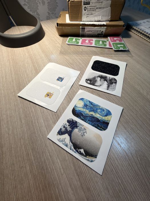 наклейки для iPhone 17 pro