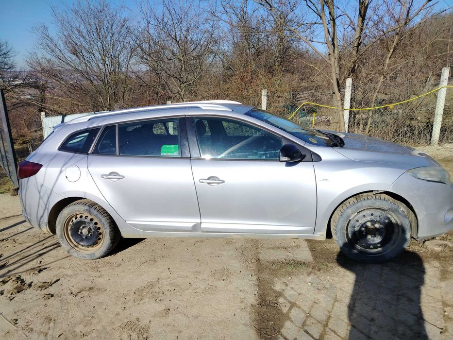 De vanzare autoturim