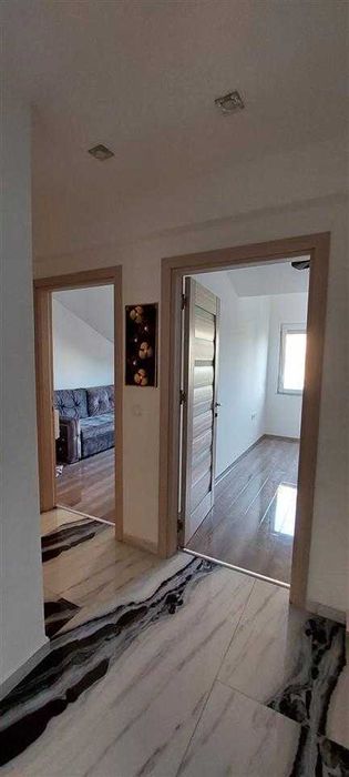 Дава се под наем Тристаен апартамент в Пловдив, Гагарин - 88 кв.м за 351.9 € - Снимка #8