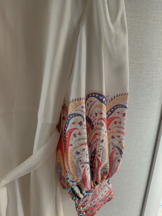 Продам платье на 46 /48  одевала один раз