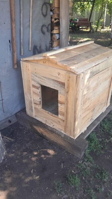 Будки новые для средних собак