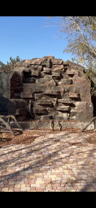 Kafe Restoran (Uchrashuv) sotiladi