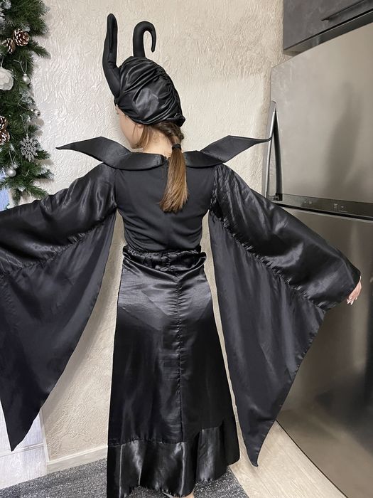 Продам карнавальный костюм Малефесенты