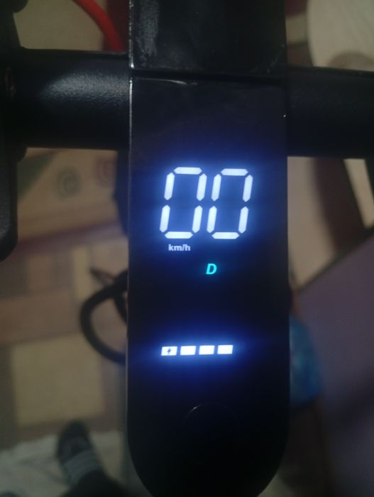 Электросамокат Axelus