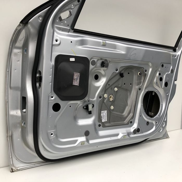 Usa dr fata Skoda Superb 2 cod culoare LA7W