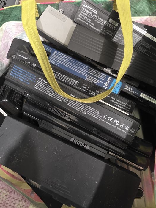 Lot baterii laptop Li-Ion netestate, recuperare celule.
