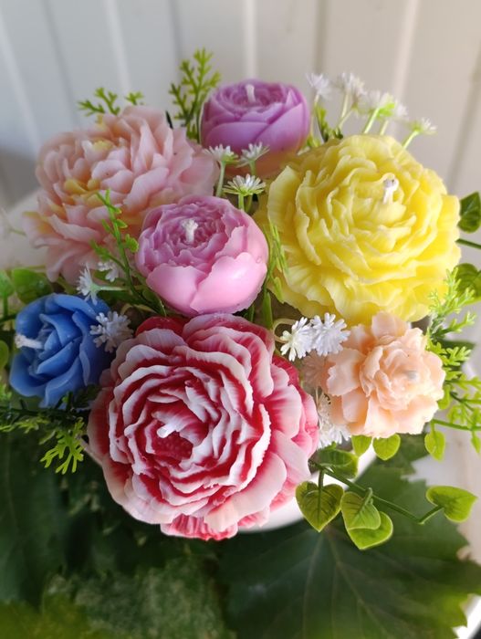 Ароматни букети от соеви свещи