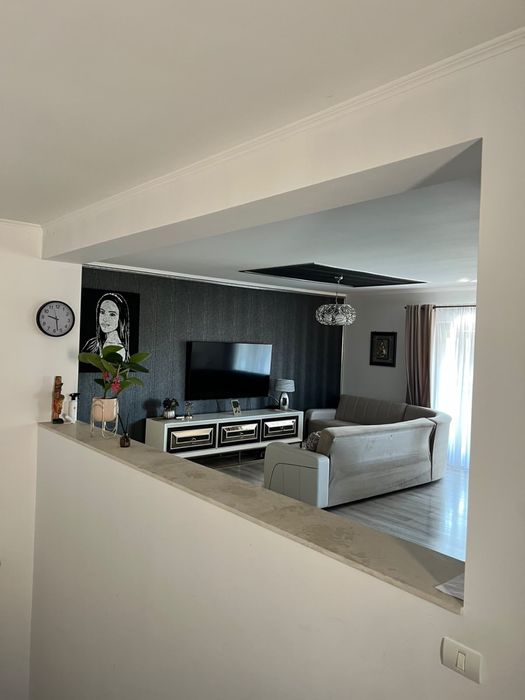 Apartament 3 camere – direct de la proprietar | 2 locuri de parcare 92 mp
