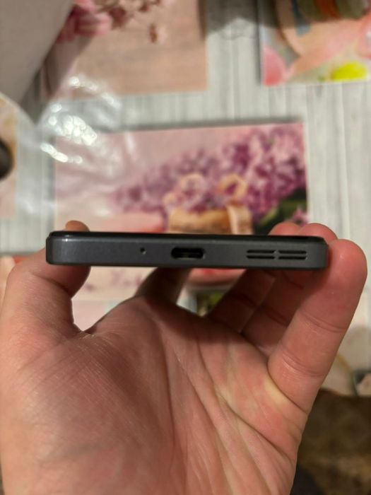 Продам телефон ZTE Нубия нео 5 g