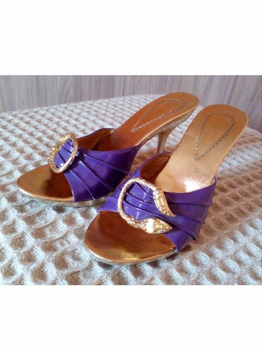 Лятни чехли и обувки