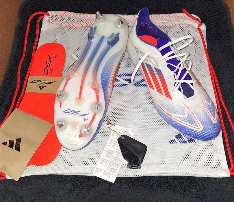 Ghete de fotbal Adidas