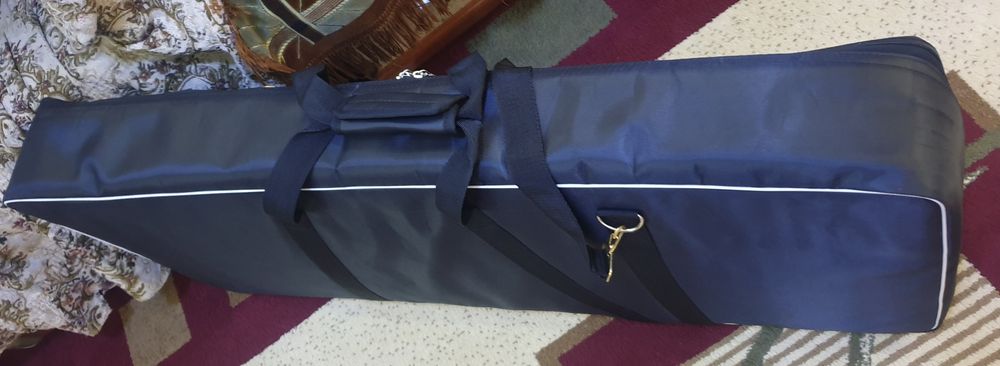 продоётся клавш чихол.