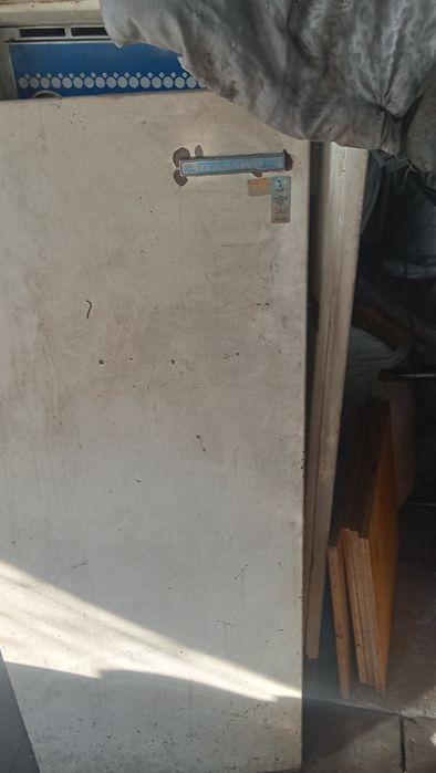 Продам холодильник