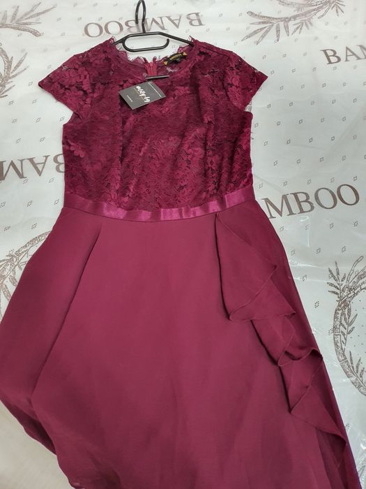 Рокля, нова, с етикет