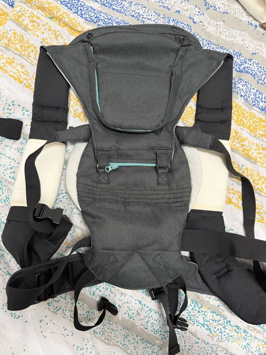 Ергономично кенгуру Chicco 3в1 Pirate Black