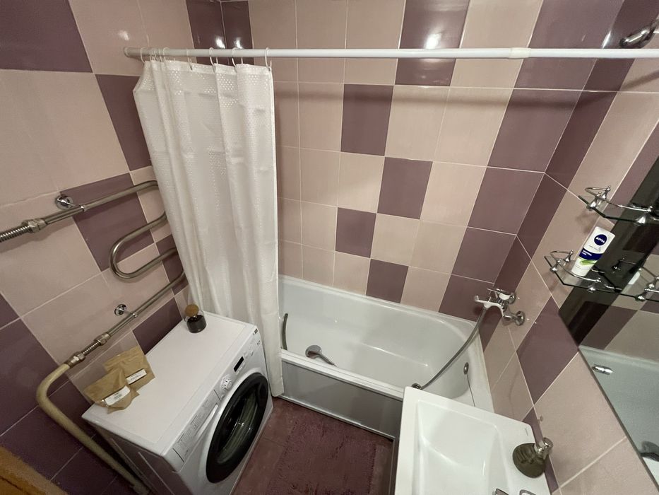 Продается 2шка на Бульваре Гагарина