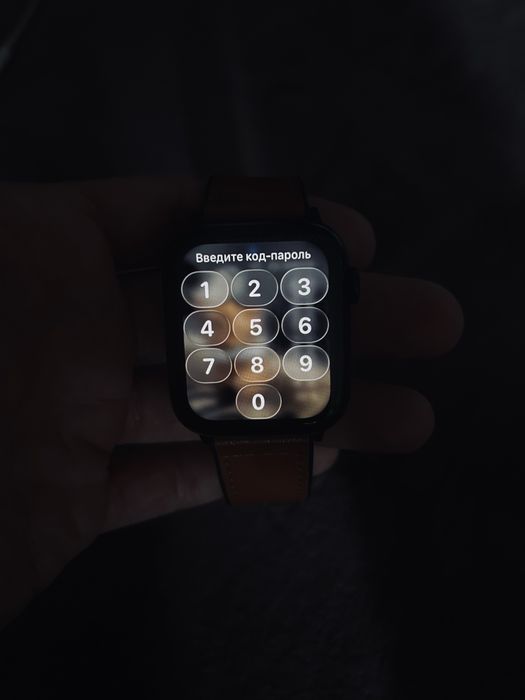 Продам Apple watch se2