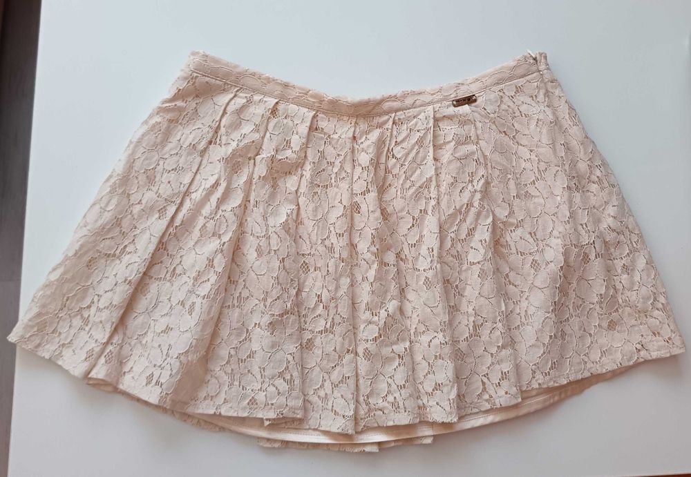 Италиянски елегантен марков комплект М размер 60лв