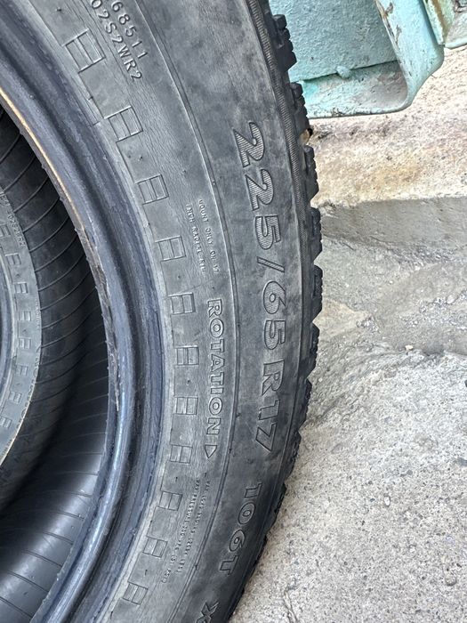 Продам зимние шины 225/65/17