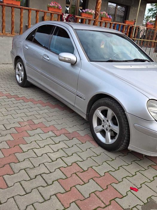De Vanzare Mercedes-Benz C220 IMPECABIL!!!