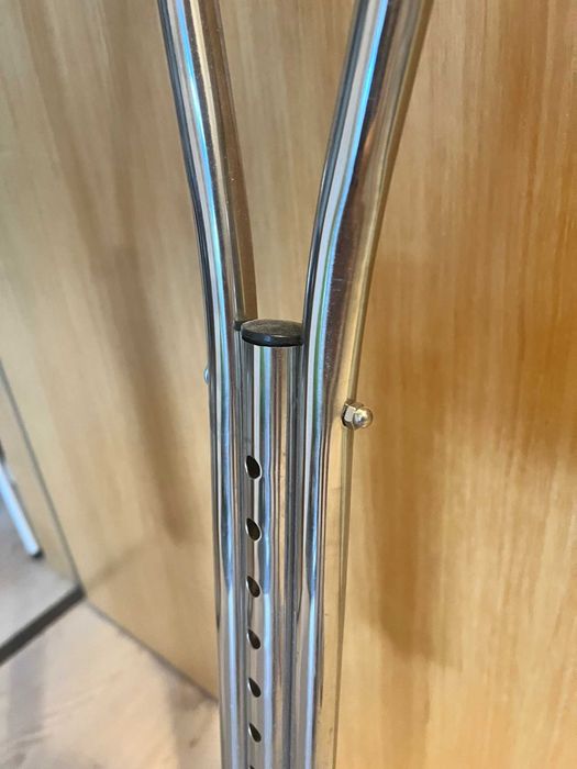 Патерици (анатомични) | Регулируеми | Леки и стабилни | Почти нови