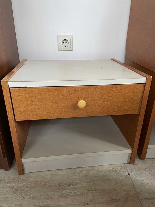 нощно шкафче масичка/хотелско обзавеждане