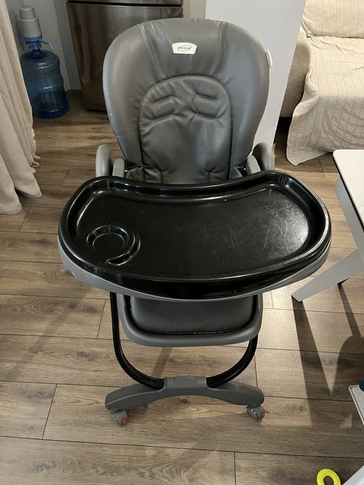 Стульчик детский регулировкой высоты и на колесиках