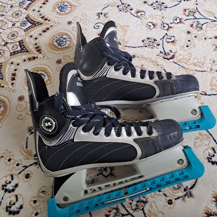 Продам мужские коньки