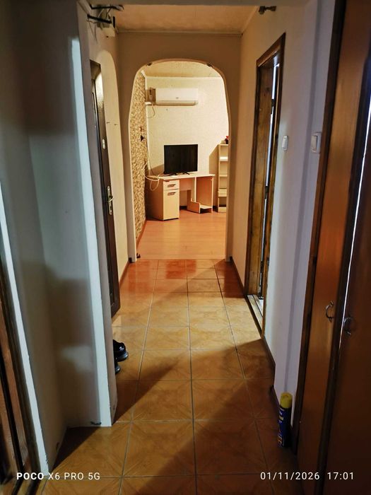 Vand Apartament cu 4 camere - Zona Trust - etaj 2