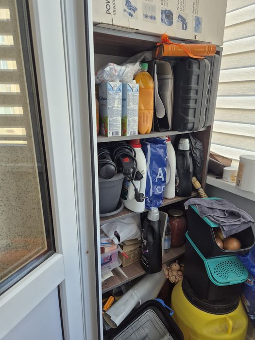 Деревянный стеллаж